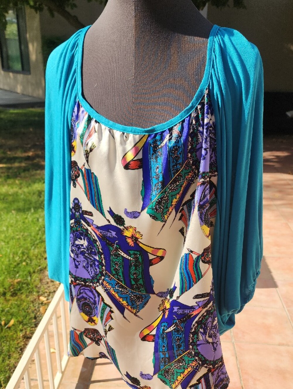 Hot in Hollywood Teal Sleeve Multicolor Printed Front Tunic